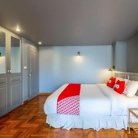 Oyo 1042 Boon'S Residence Bangkok Luaran gambar