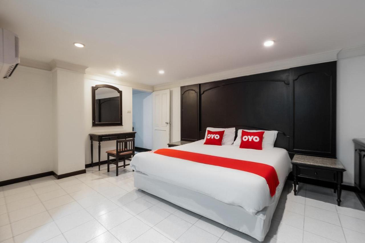 Oyo 1042 Boon'S Residence Bangkok Luaran gambar